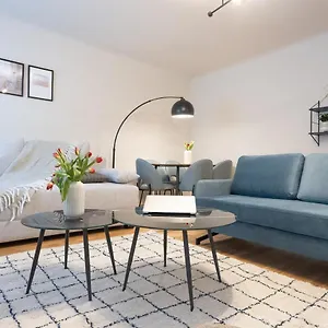 https://stylish-1br-1bath-downtown-unbeatable-location.vienna-besthotels.com
